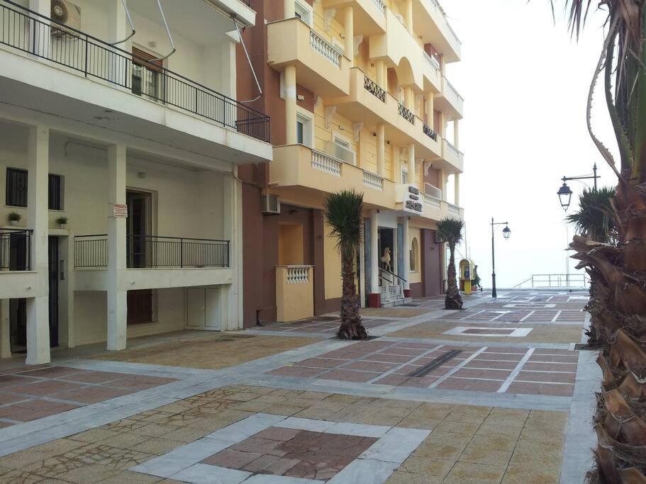 Cozy Seaside Apartment Loutraki 外观 照片