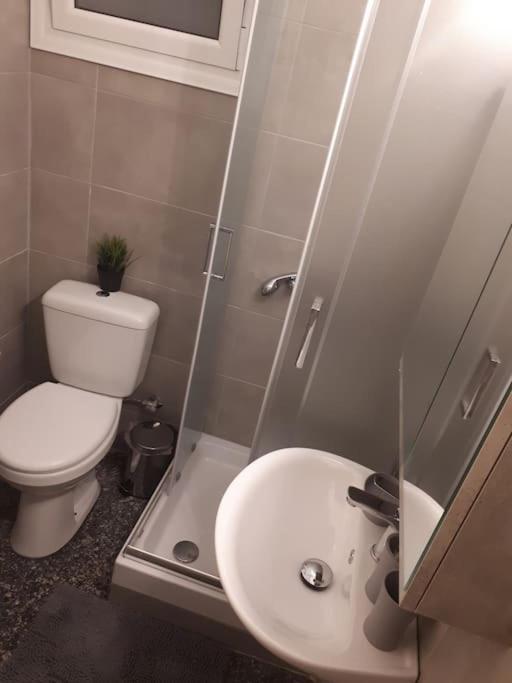 Cozy Seaside Apartment Loutraki 外观 照片